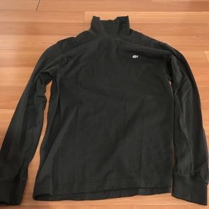 Lacoste New Men’s Turtleneck, Size 6